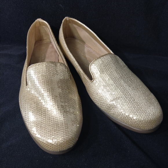 aerosoles gold flats
